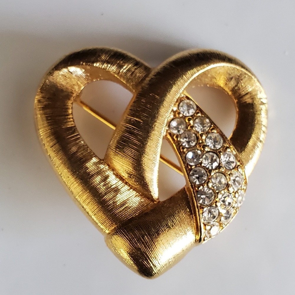 Vintage Monet Sparkly Valentine Heart Pin Brushed Gold‎ Tone with Clear Crystals